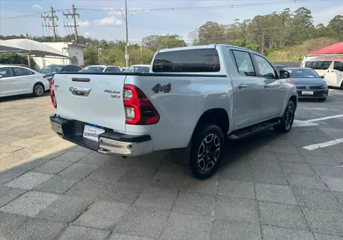 HILUX 2.8 D-4D TURBO DIESEL CD SRX 4X4 AUTOMÁTICO