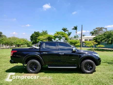 L200 TRITON 2.4 16V Turbo Sport HPE TOP CD 4X4