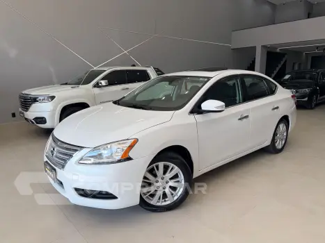 NISSAN SENTRA 2.0 SL 16V 4 portas