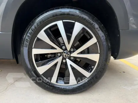 Taos 1.4 250 Tsi Total Flex Highline Automático