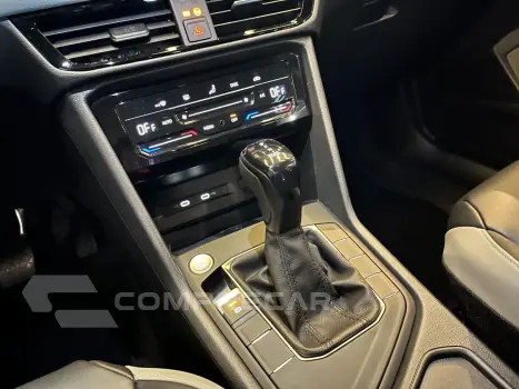 Taos 1.4 16V 4P FLEX 250 TSI COMFORTLINE AUTOMÁTICO