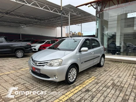 Toyota ETIOS HATCH - 1.5 XLS 16V 4P MANUAL 4 portas