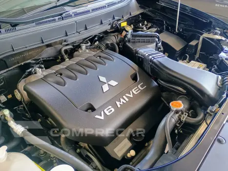 OUTLANDER 3.0 4X4 V6 24V