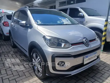 CROSS UP - 1.0 TSI 12V 4P MANUAL