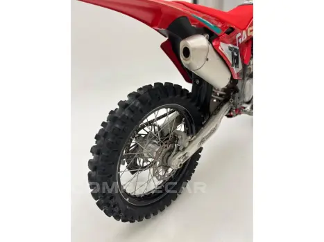 MC 450F