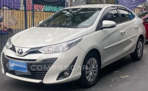 Toyota Yaris Sedan 1.5 16V 4P FLEX XLS MULTIDRIVE AUTOMÁTICO CVT 4 portas
