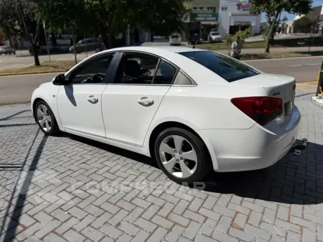 CHEVROLET CRUZE 1.8 LT 16V FLEX 4P AUTOMÁTICO 4 portas