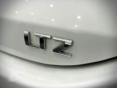 ONIX 1.0 TURBO FLEX PLUS LTZ AUTOMÁTICO