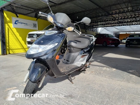 SUZUKI Burgmam 125