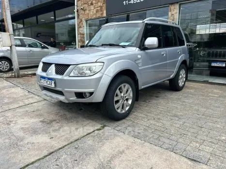 Mitsubishi PAJERO TR4 2.0 4X2 16V 140CV FLEX 4P AUTOMÁTICO 4 portas