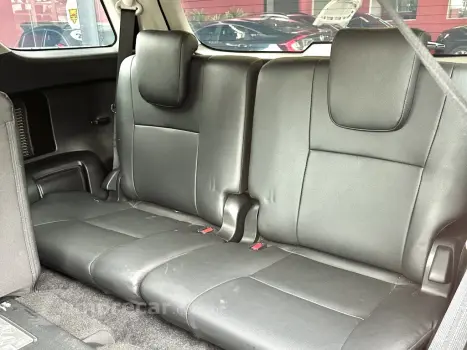 HILUX SW4 2.8 D-4D TURBO DIESEL SRX 7L 4X4 AUTOMÁTICO