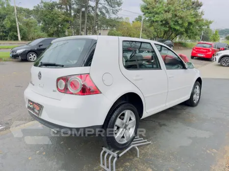Golf 2.0 4P AUTOMÁTICO