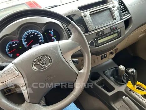 Hilux SW4 SRV D4-D 4x4 3.0 TDI Dies. Aut