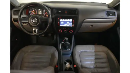 JETTA - 2.0 COMFORTLINE 4P MANUAL