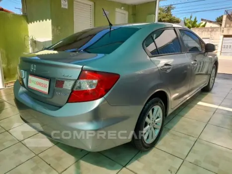 CIVIC - 1.8 LXS 16V 4P AUTOMÁTICO