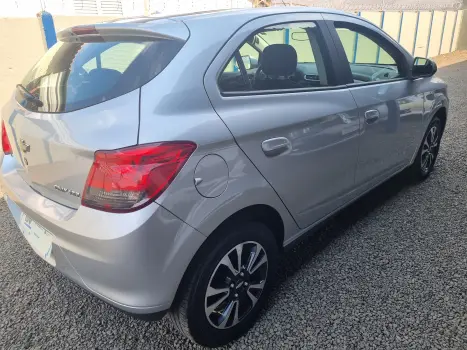 ONIX 1.4 MPFI LTZ 8V