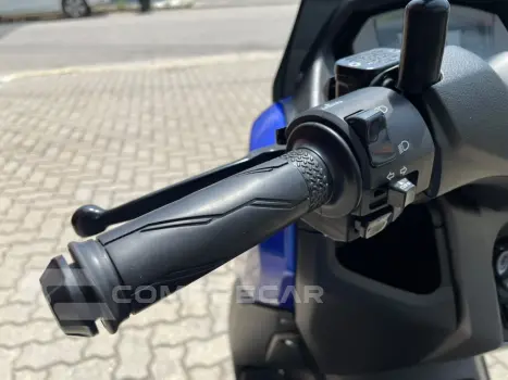 NMAX CONNECTED 160 ABS