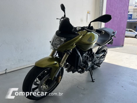 CB 600F HORNET
