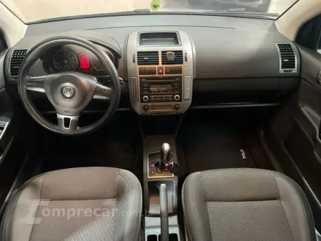 Polo Sedan 1.6 4P FLEX COMFORTLINE I-MOTION AUTOMATIZADO