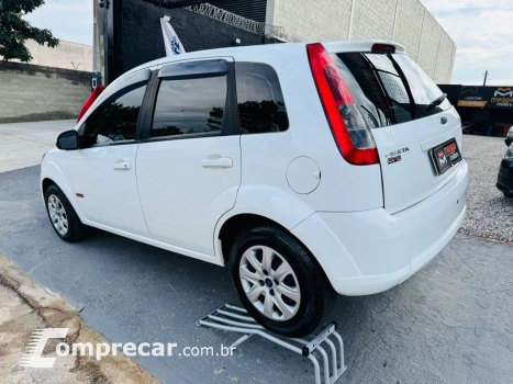 FIESTA 1.6 MPI Class Hatch 8V