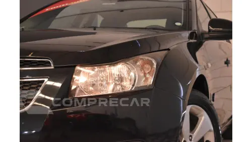 CRUZE SEDAN - 1.8 LT 16V 4P AUTOMÁTICO