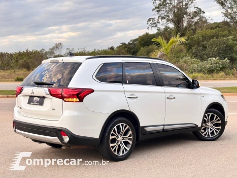 Outlander GT 4WD 3.0 V6 (Aut)