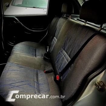 CELTA 1.0 MPFI Life 8V