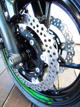 KAWASAKI Z650 ABS