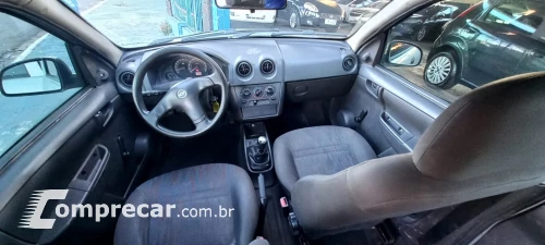 CELTA 1.0 MPFI Life 8V
