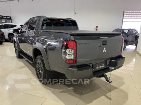 L200 TRITON 2.4 16V Turbo Sport Outdoor GLS CD 4X4