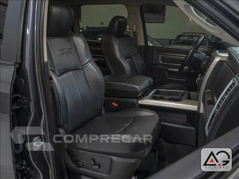 CLASSIC 5.7 V8 Laramie Night Edition CD 4X4