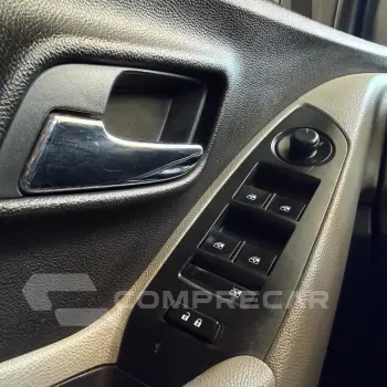 TRACKER LTZ 1.8 16V Flex 4x2 Aut.