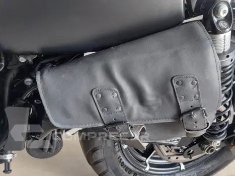 SPORTSTER XL 883N IRON - Custom