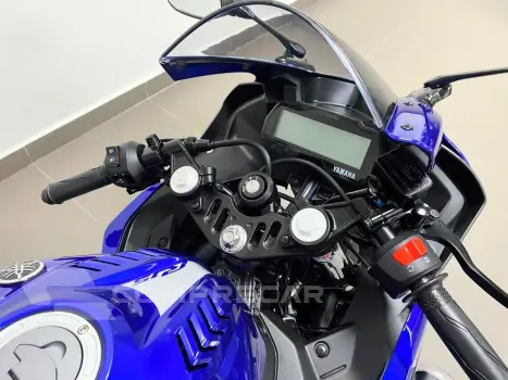 YAMAHA YZF R15 ABS