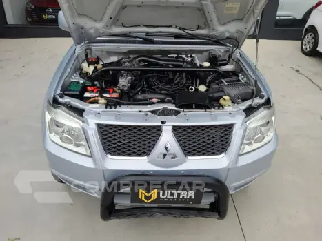 Pajero TR4 2.0/ 2.0 Flex 16V 4x4 Aut.