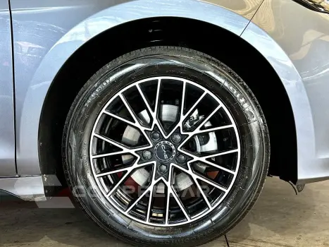KING 1.5 DM-I PHEV GS AUTOMÁTICO
