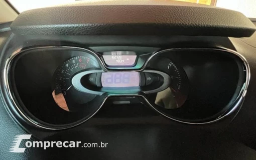 Renault CAPTUR 1.6 16V SCE Intense 4 portas