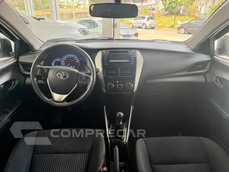 YARIS 1.5 16V FLEX SEDAN XL MANUAL