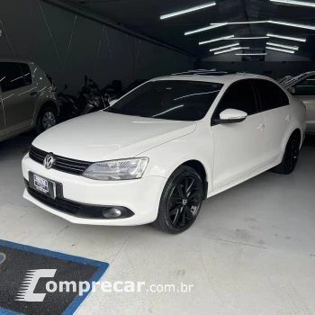Volkswagen JETTA Comfortline 2.0 T.Flex 8V 4p Tipt. 4 portas