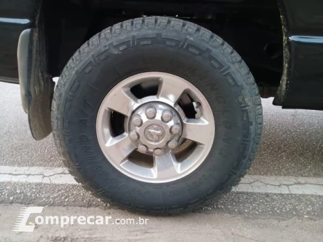 RAM - 5.7 2500 ST 4X2 CD V8 4P AUTOMÁTICO
