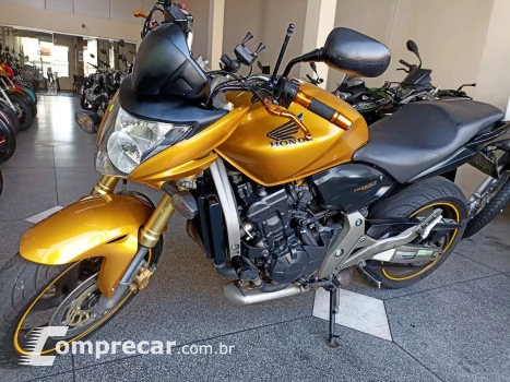 CB 600F HORNET