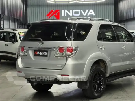 HILUX SW4 - 3.0 SRV 4X4 7 LUGARES 16V TURBO INTERCOOLER 4P A