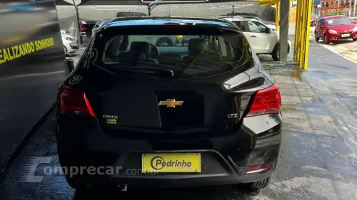 Onix Hatch 1.4 4P FLEX LTZ AUTOMÁTICO