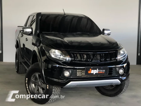 Mitsubishi L200 TRITON 2.4 16V Turbo Sport HPE CD 4X4 4 portas
