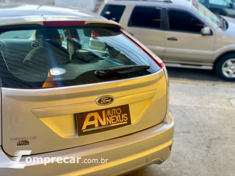 FOCUS 1.6 SE Hatch 16V