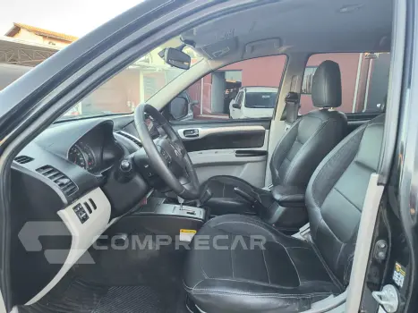 PAJERO DAKAR 3.2 HPE 4X4 7 Lugares 16V Turbo Intercooler