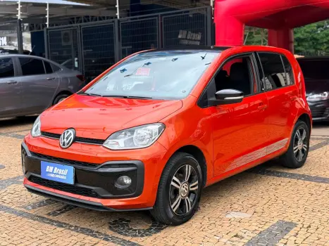 Volkswagen UP 1.0 170 TSI Connect 4 portas