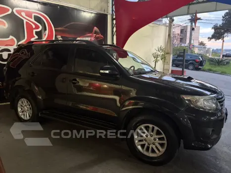 HILUX SW4 3.0 SRV 4X4 7 LUGARES 16V TURBO INTERCOOLER DIESEL