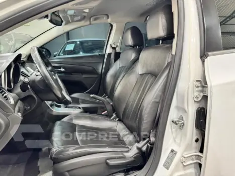 CRUZE HATCH - 1.8 LT SPORT6 16V 4P AUTOMÁTICO