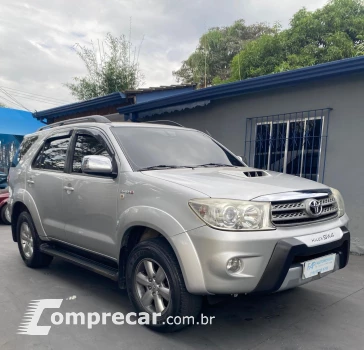 Hilux SW4 3.0 16V 4P SRV 4X4 7 LUGARES TURBO DIESEL AUTOMÁTI